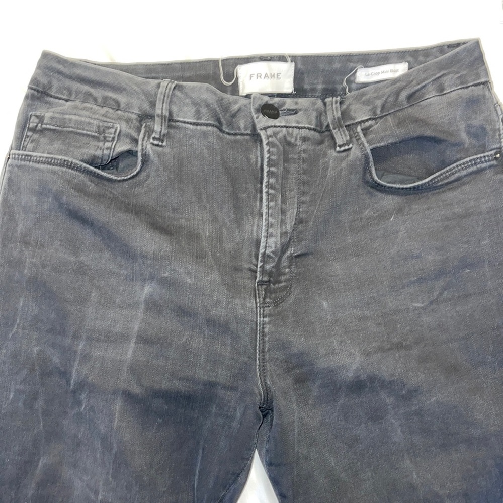 Frame black denim Le Crop Mini Boot jeans size 31.
